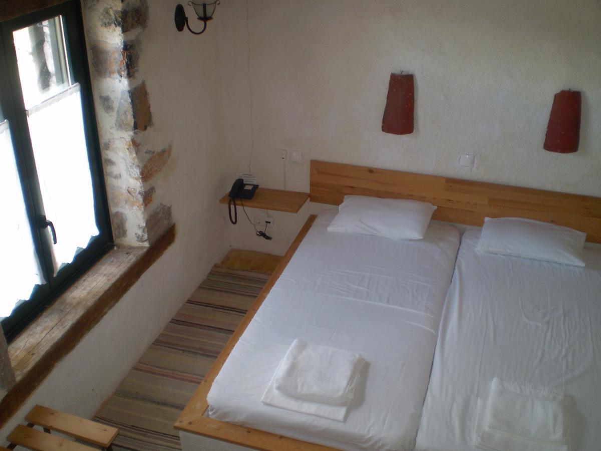 Arachovitika Kalivia Hotel Karyes Phòng bức ảnh